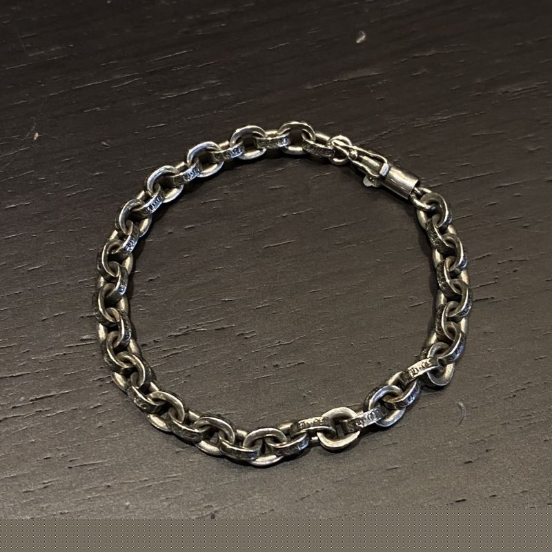 Ch**me He**ts bracelets
